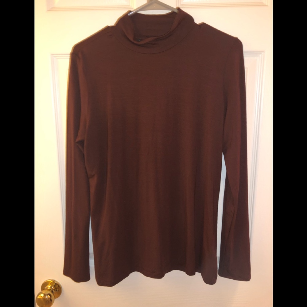 Jones and Co women’s turtleneck
